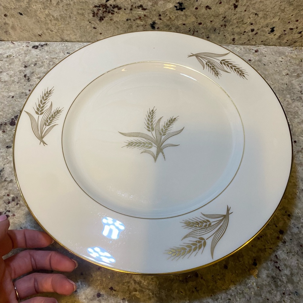 Set Of 8 Lenox Harvest Cream And Gold Dinner Plates - Picture 5 of 12